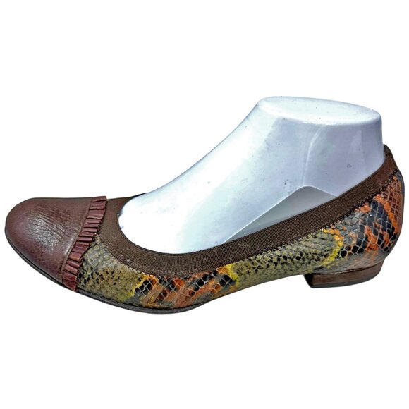 Anyi Lu Brown Snake Embossed Cap Toe Ballet Flats - Picture 5 of 11